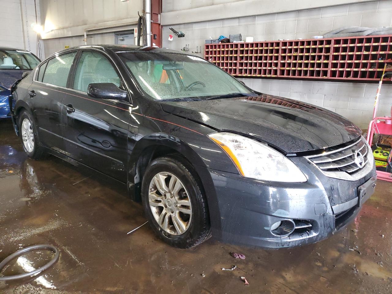 2011 Nissan Altima - Image 4