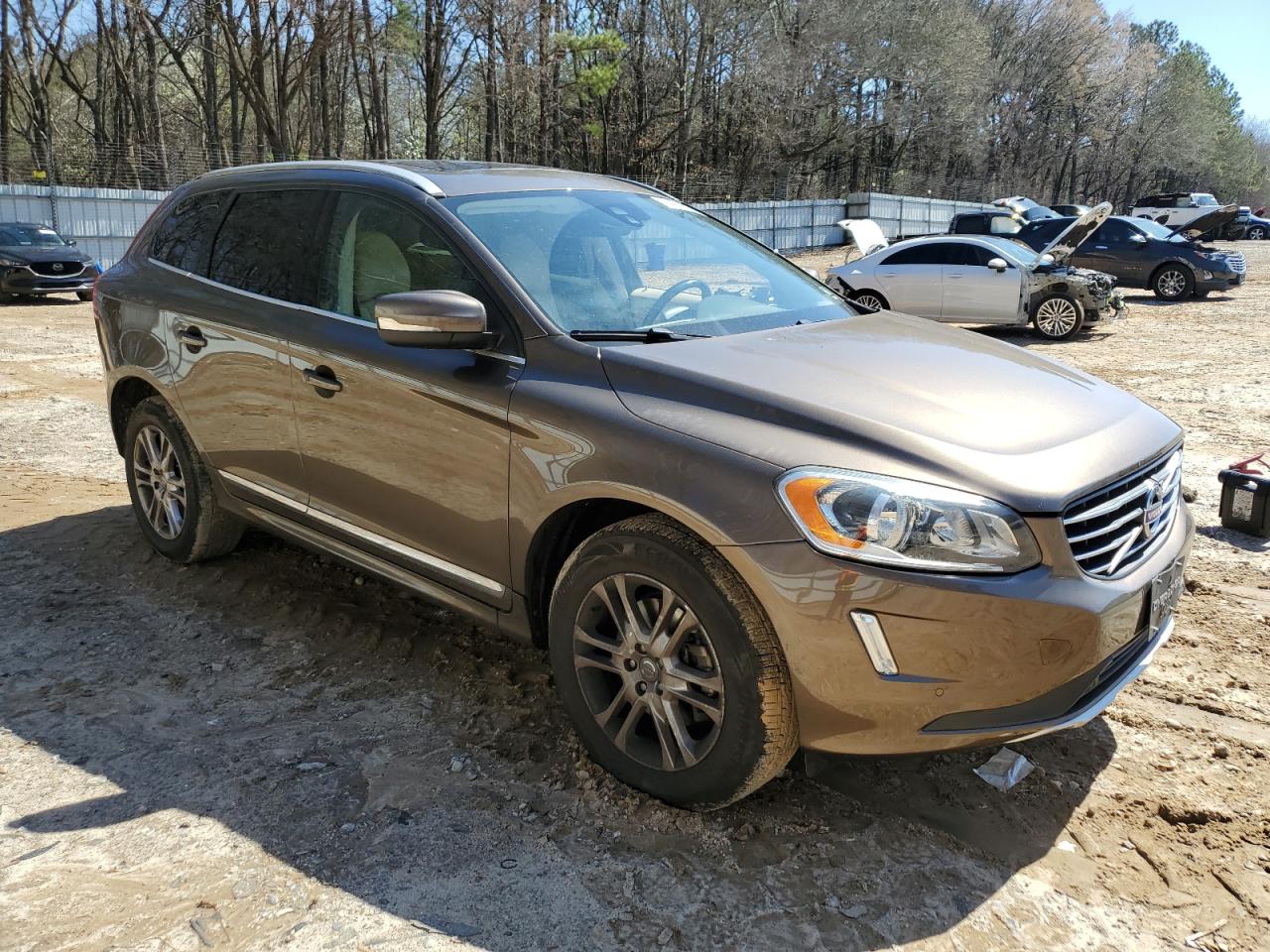 2015 Volvo XC60 - Image 4