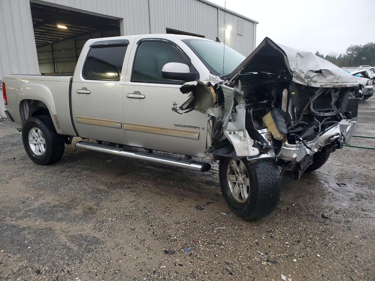 2007 GMC Sierra - Image 4