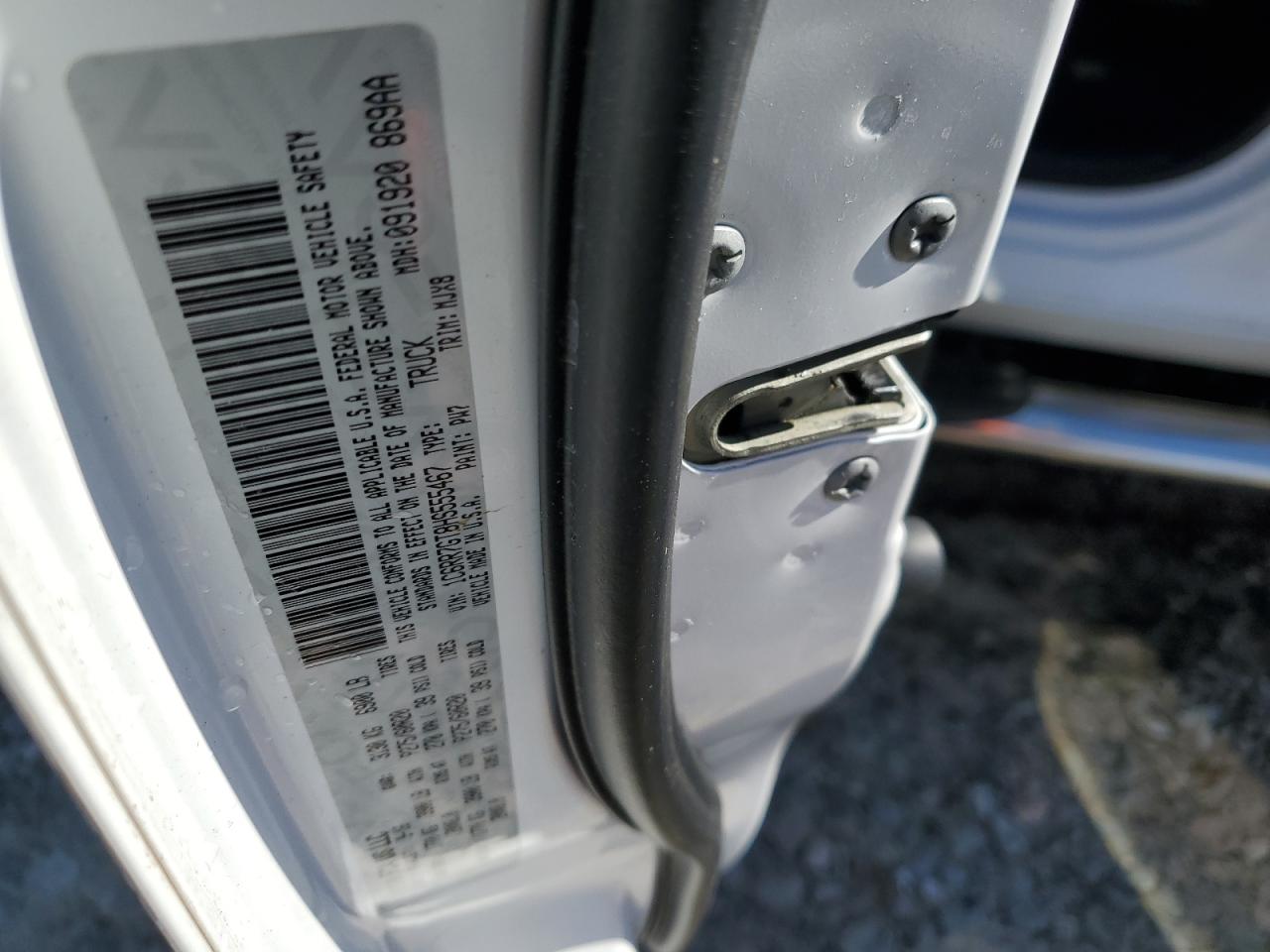 2017 RAM 1500 - Image 13