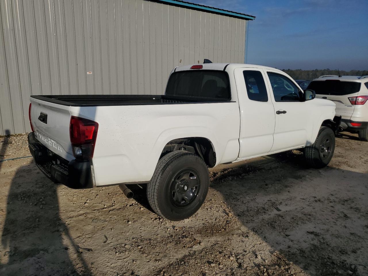 2020 Toyota Tacoma - Image 3