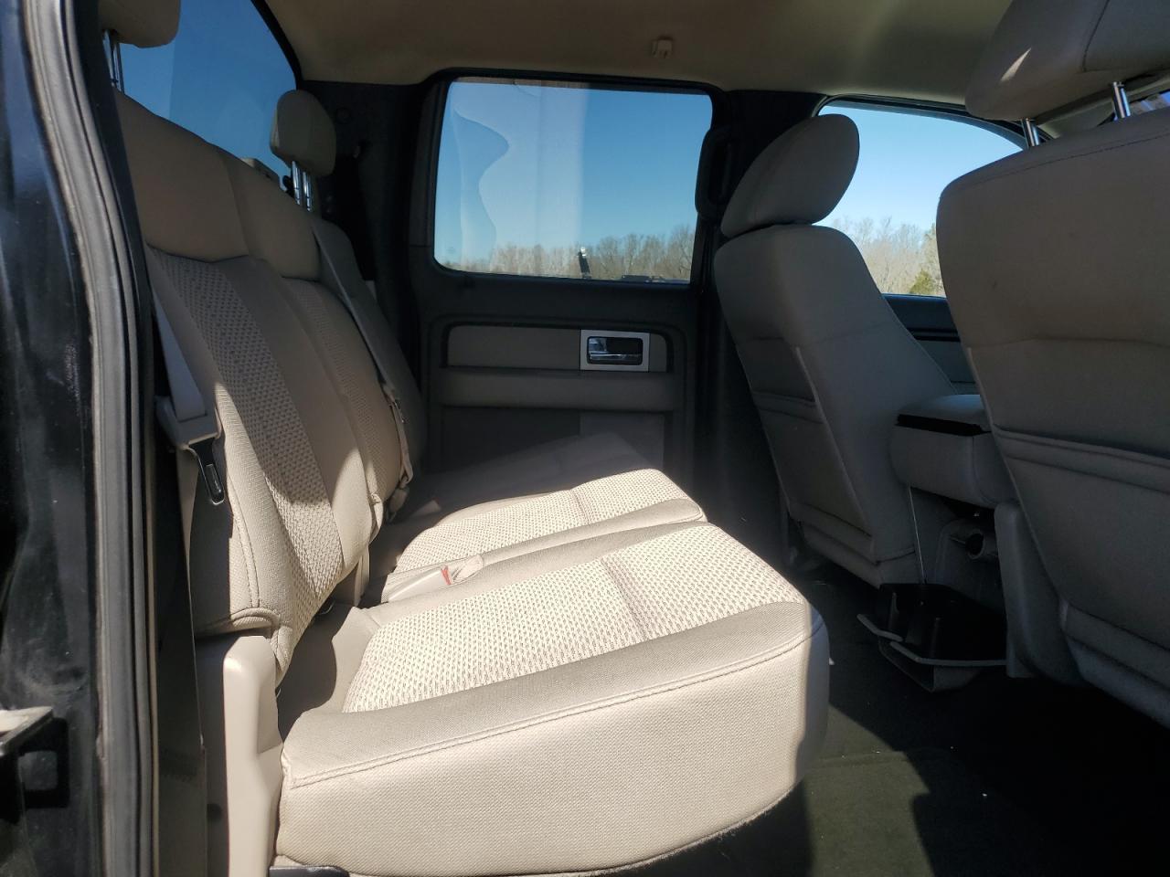 2009 Ford F-150 - Image 10