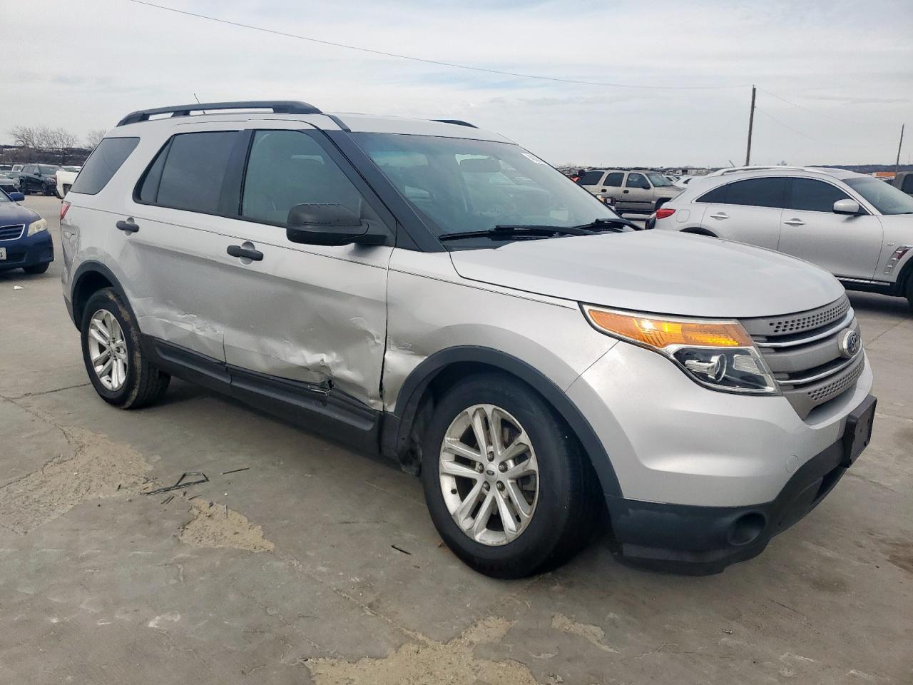 2015 Ford Explorer - Image 4