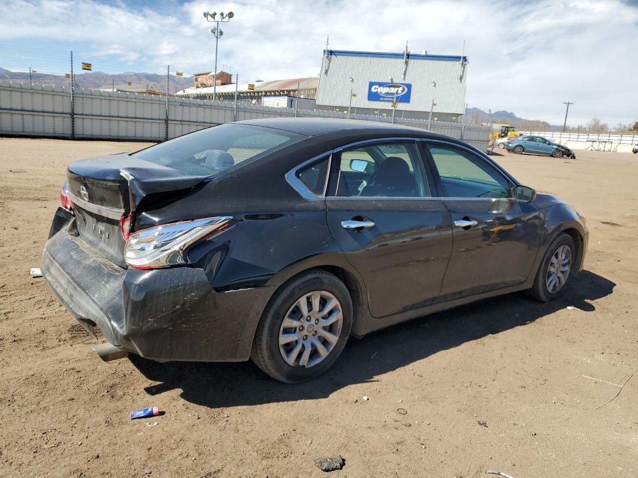 2017 Nissan Altima - Image 3
