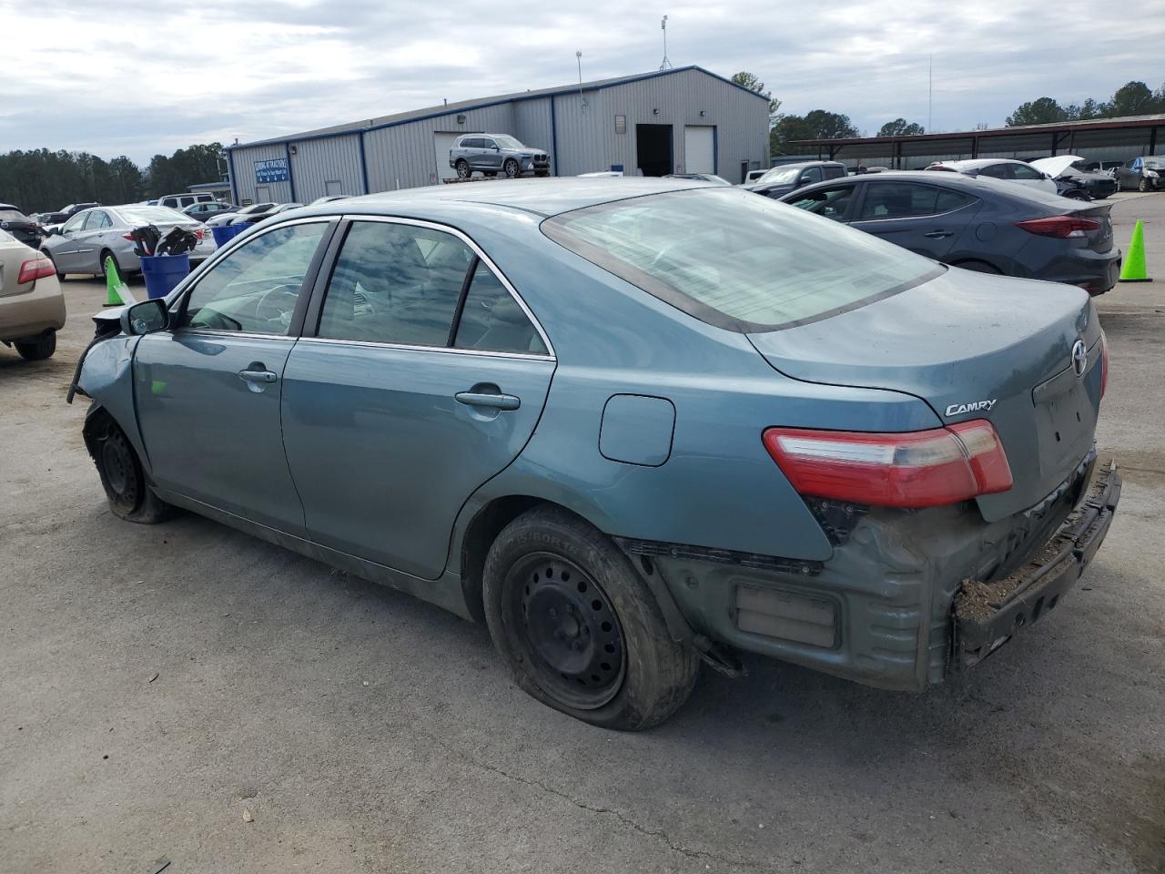 2009 Toyota Camry - Image 2
