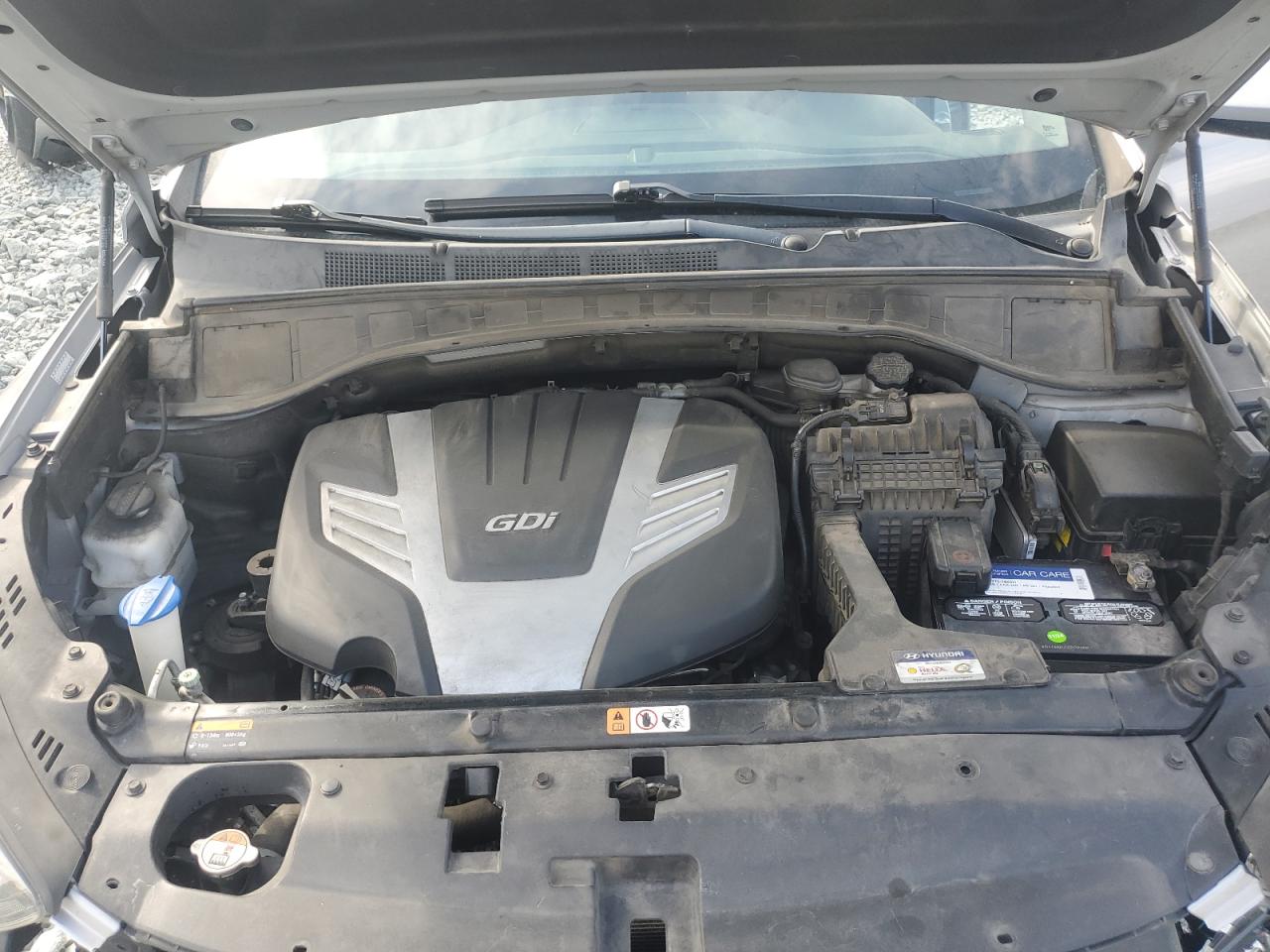 2017 Hyundai Santa Fe - Image 14