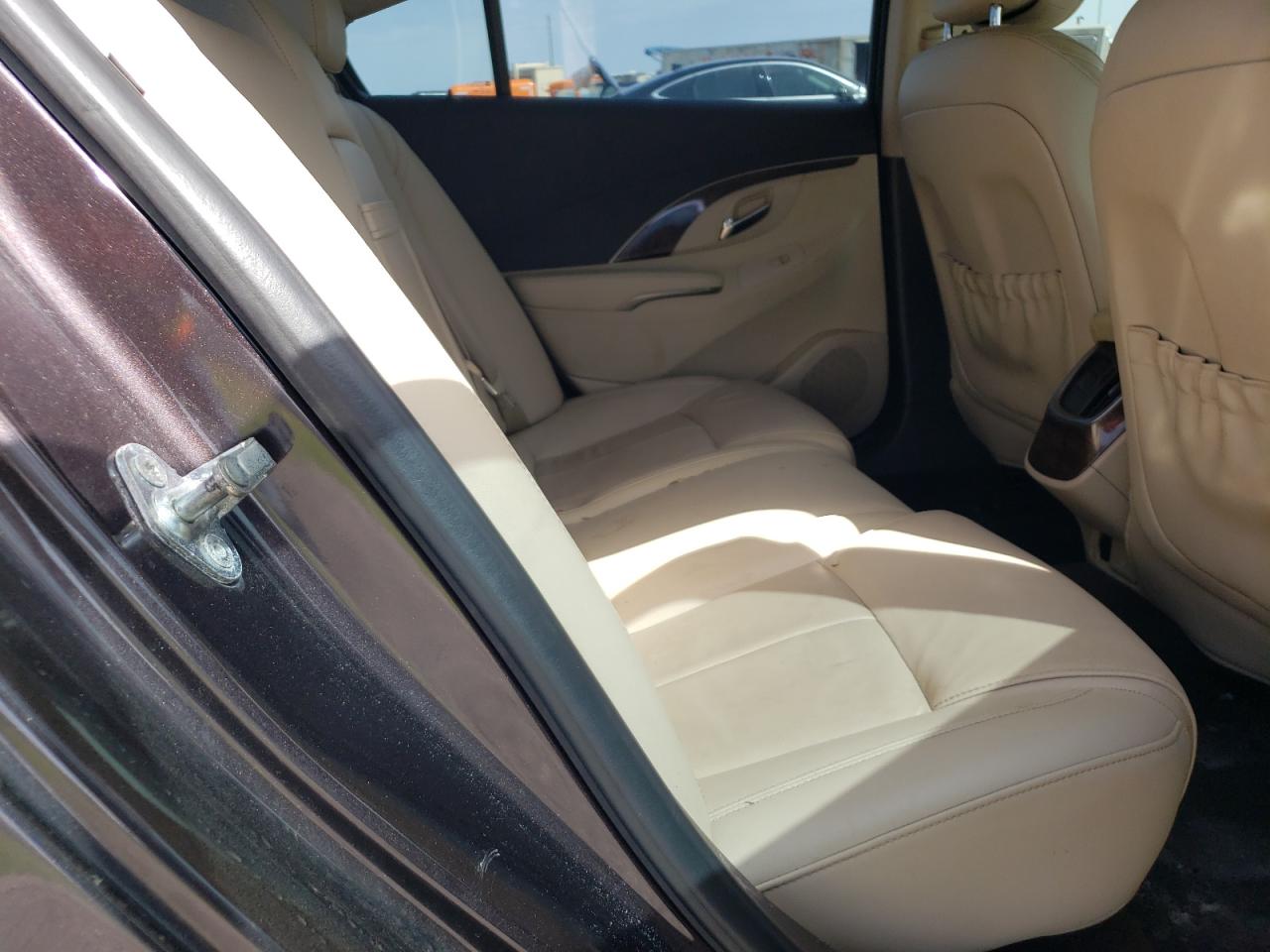 2014 Buick LaCrosse - Image 10