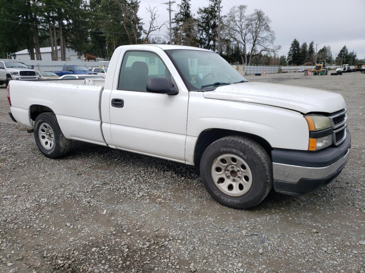 2006 Chevrolet Silverado - Image 4