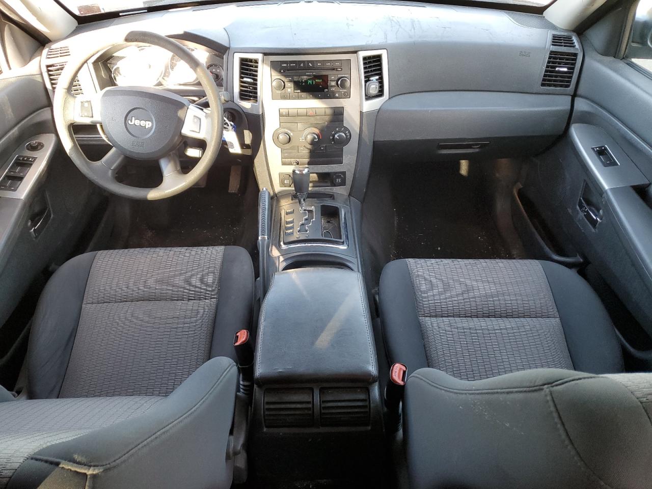 2010 Jeep Grand Cherokee - Image 8