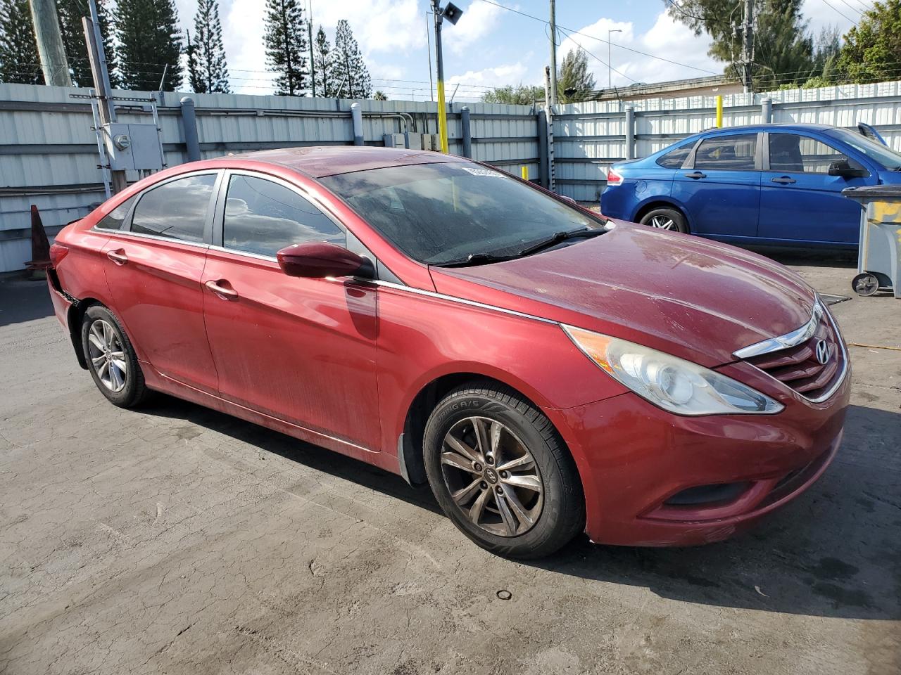 2011 Hyundai Sonata - Image 4