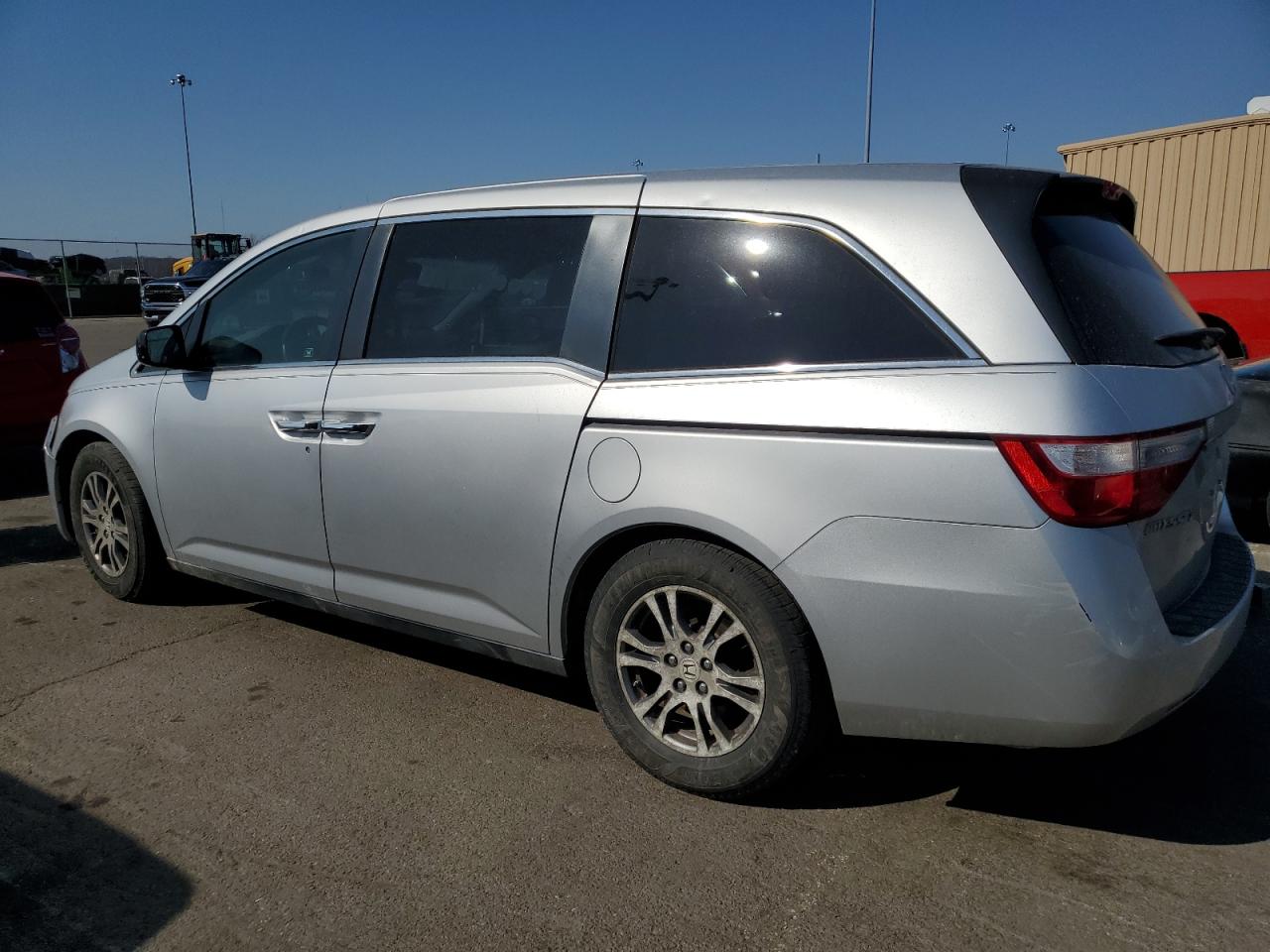 2012 Honda Odyssey - Image 2