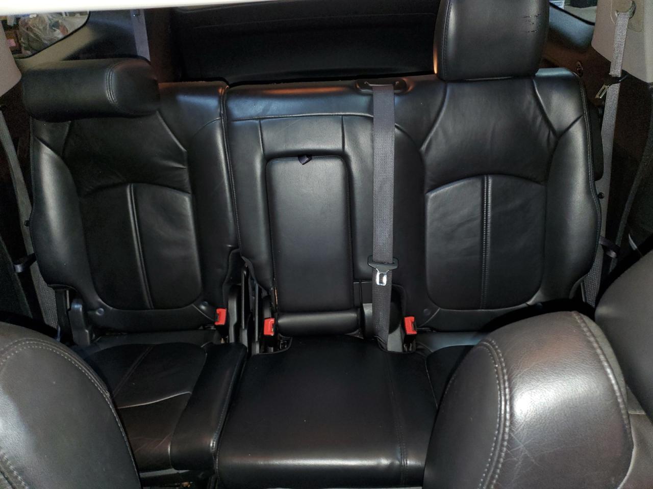 2012 GMC Acadia - Image 10