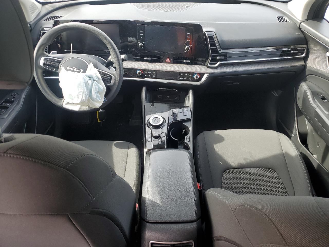 2023 Kia Sportage - Image 8