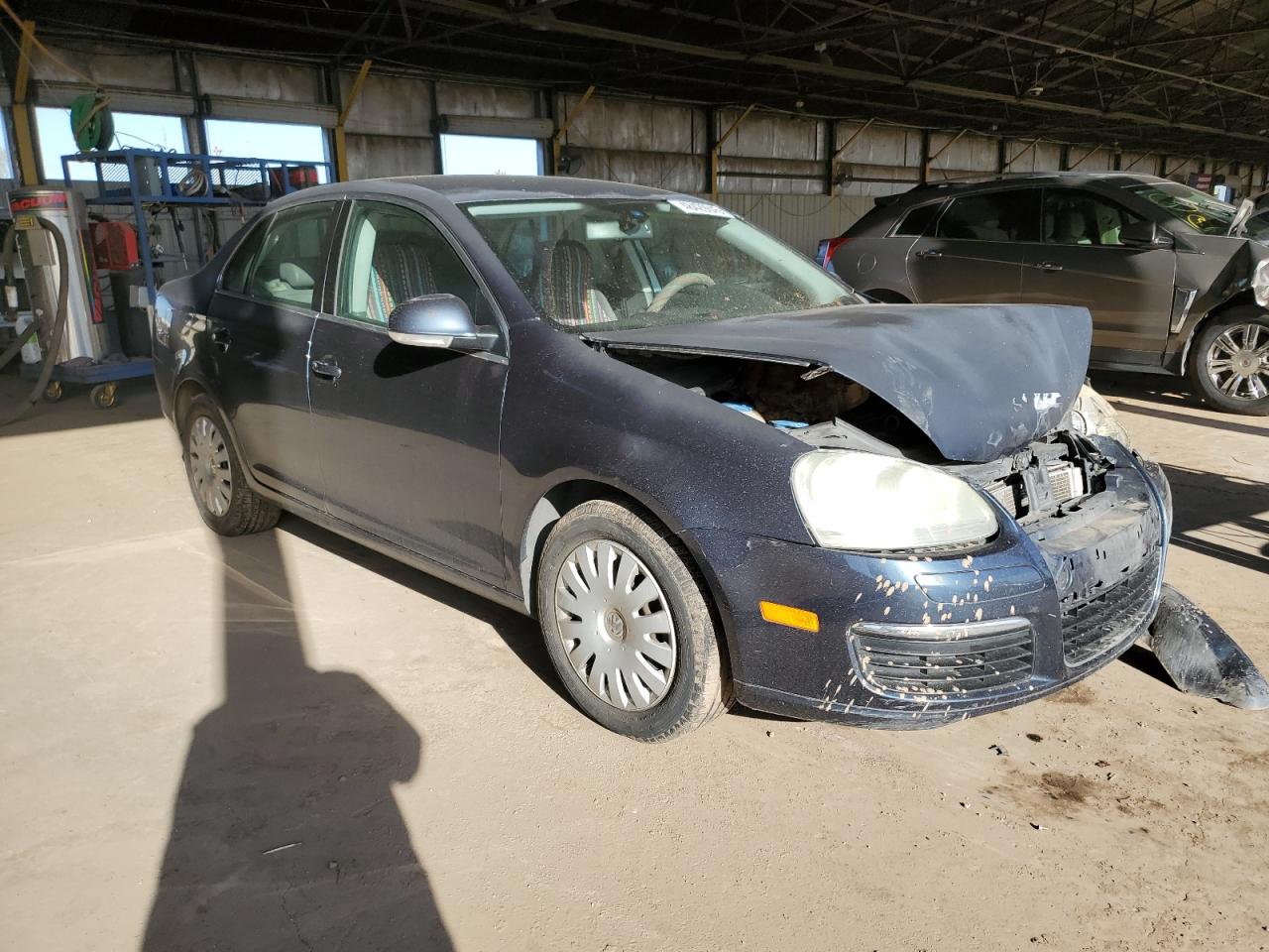 2005 Volkswagen Jetta - Image 4