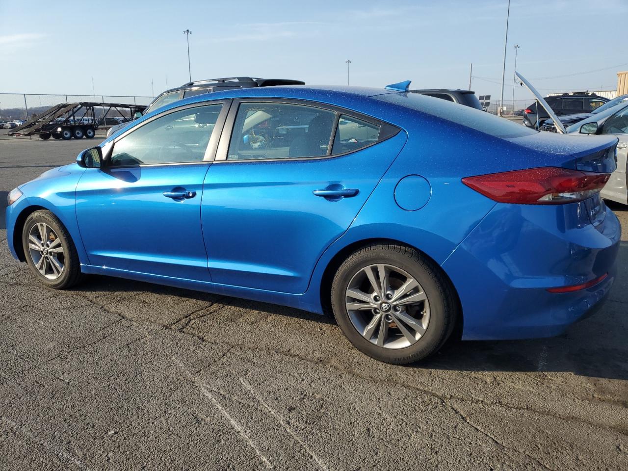 2018 Hyundai Elantra - Image 2
