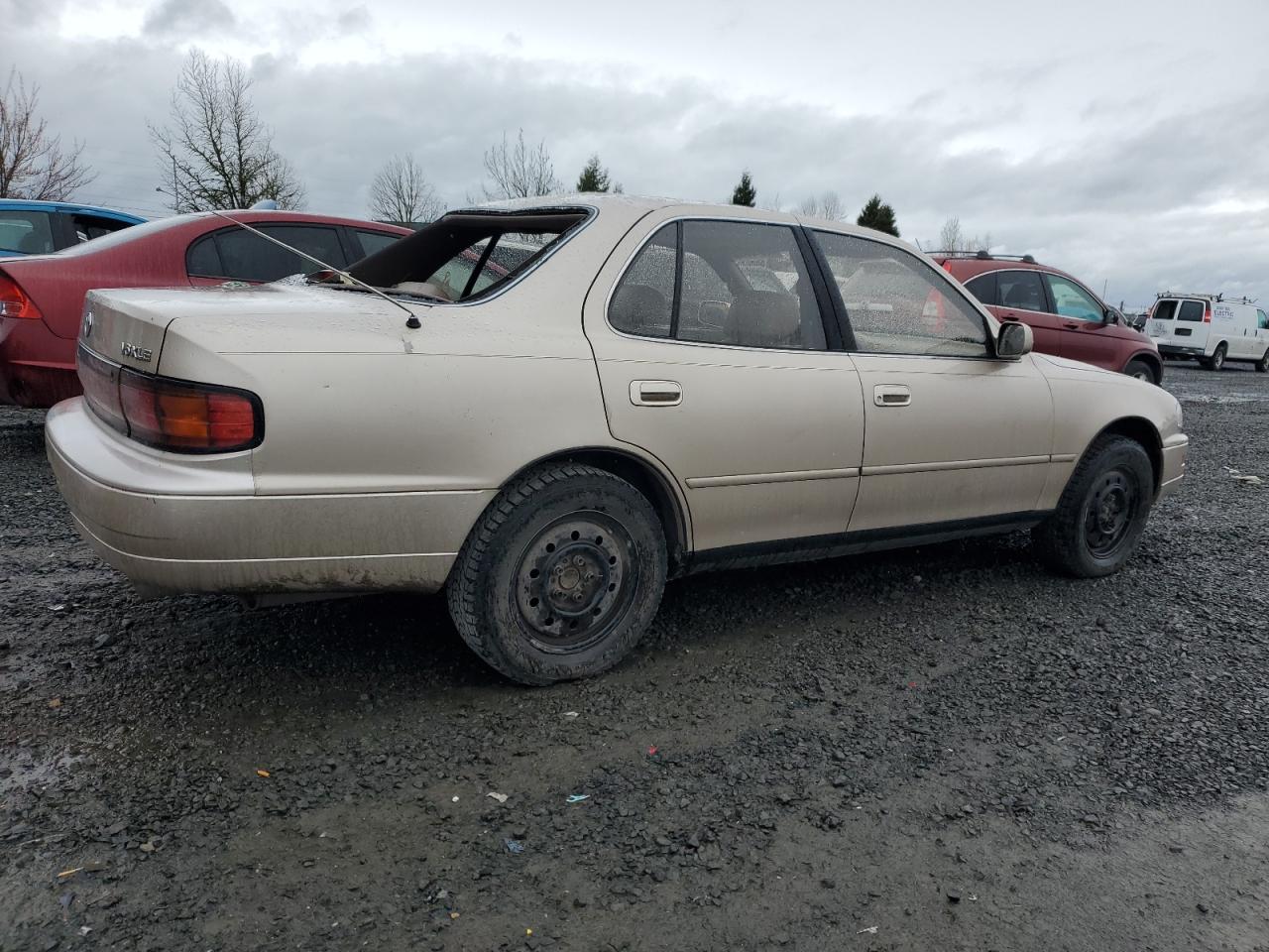1994 Toyota Camry - Image 3