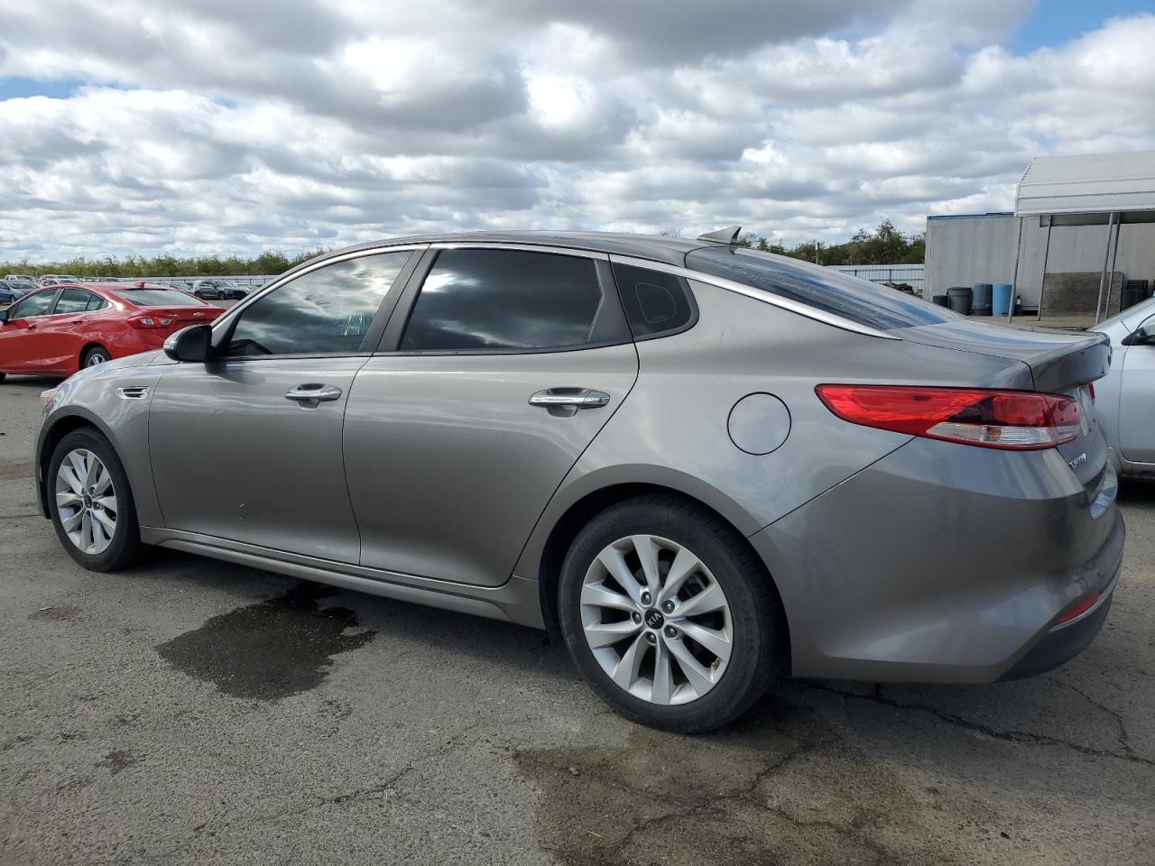 2018 Kia Optima - Image 2