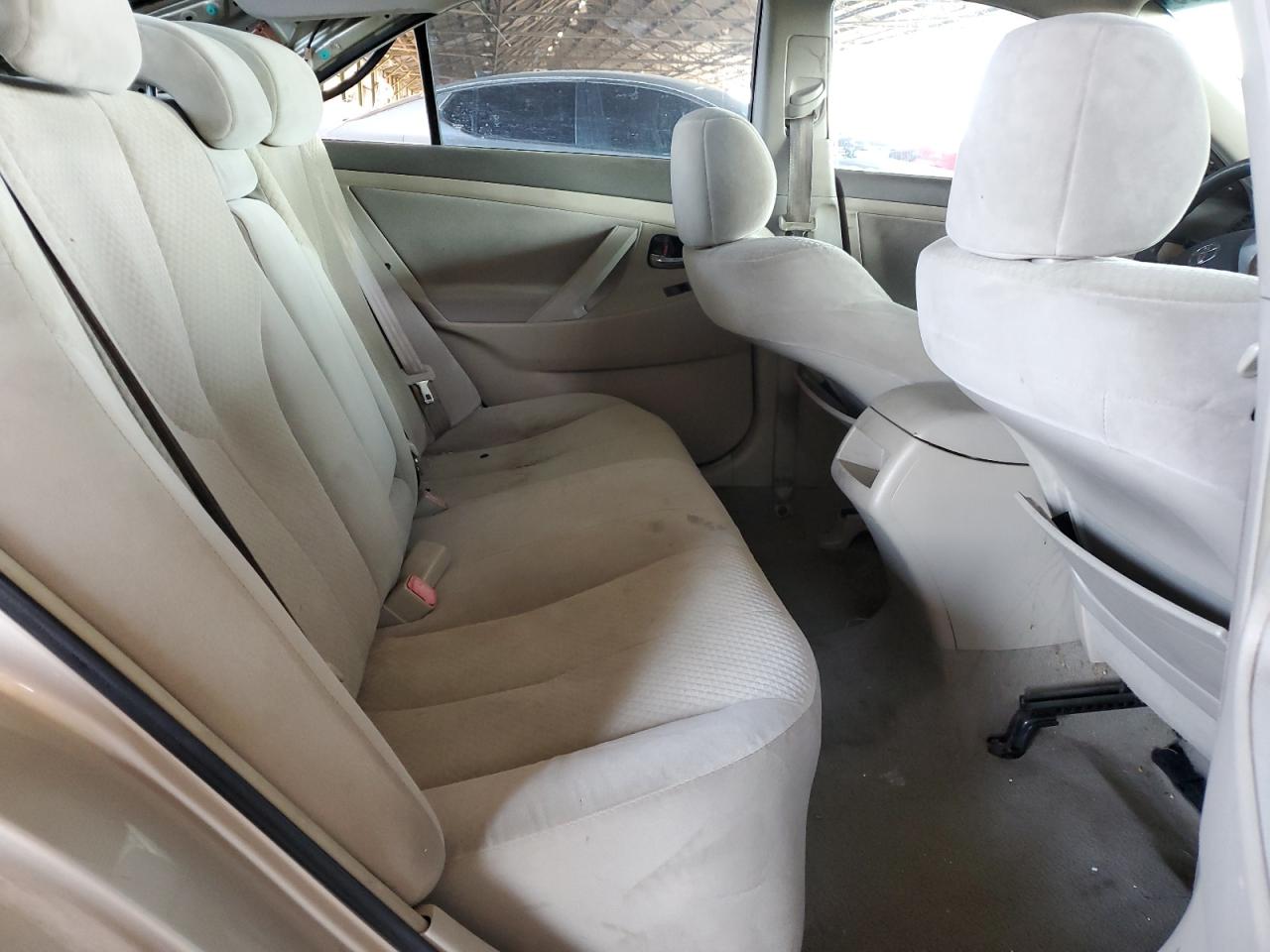 2008 Toyota Camry - Image 10
