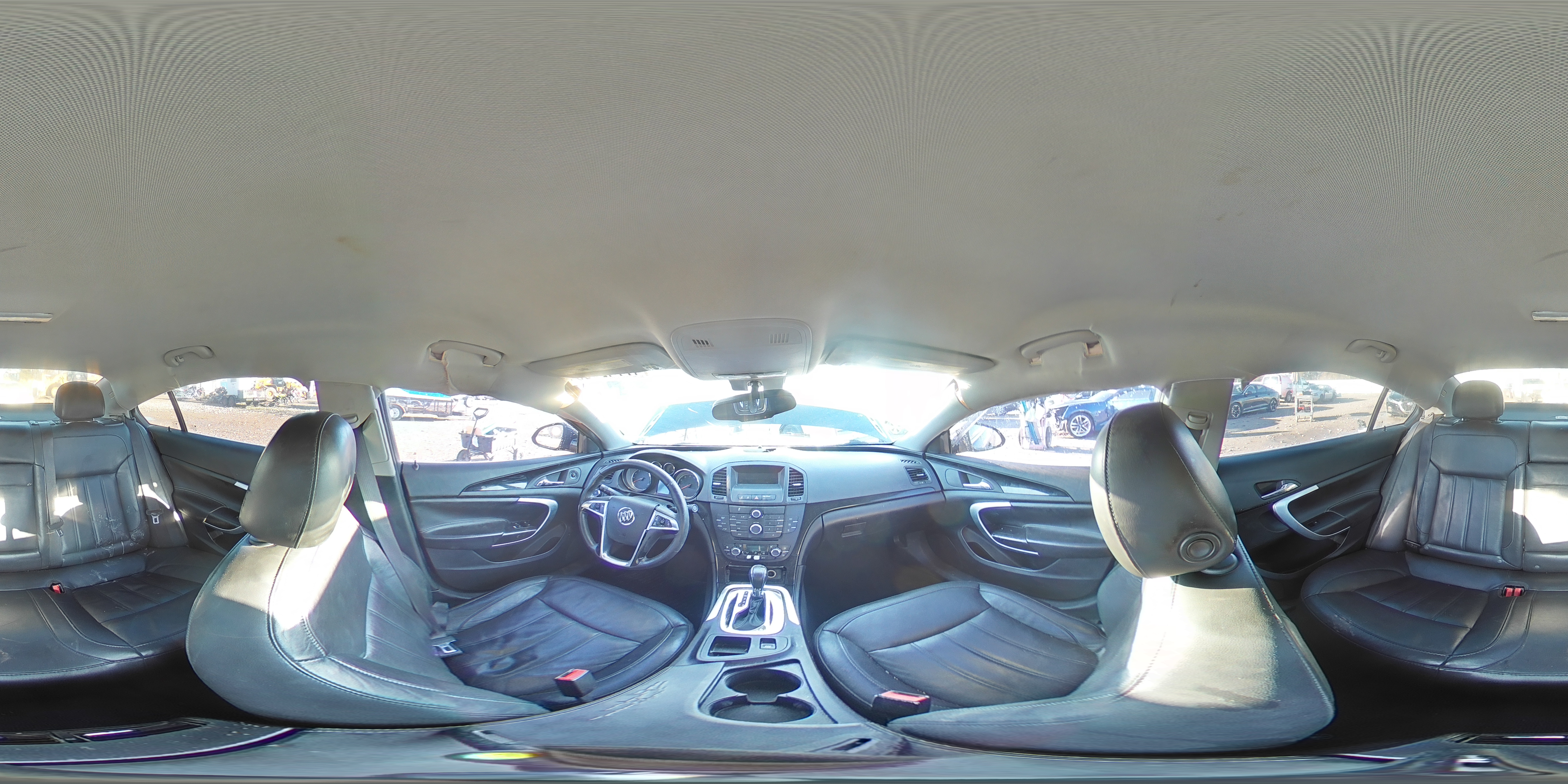 2012 Buick Regal - Image 12