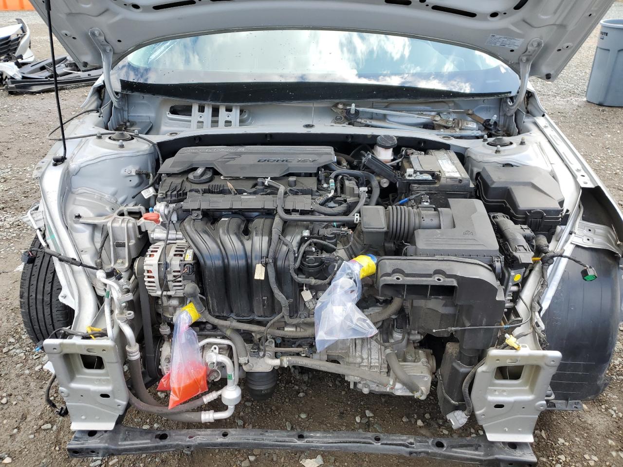 2021 Hyundai Elantra - Image 11