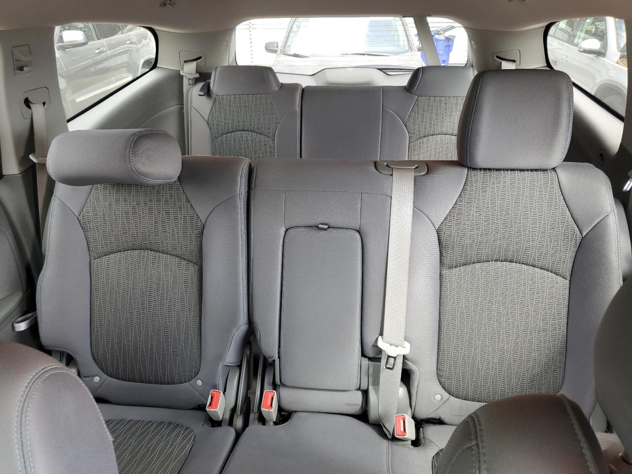 2015 Chevrolet Traverse - Image 10