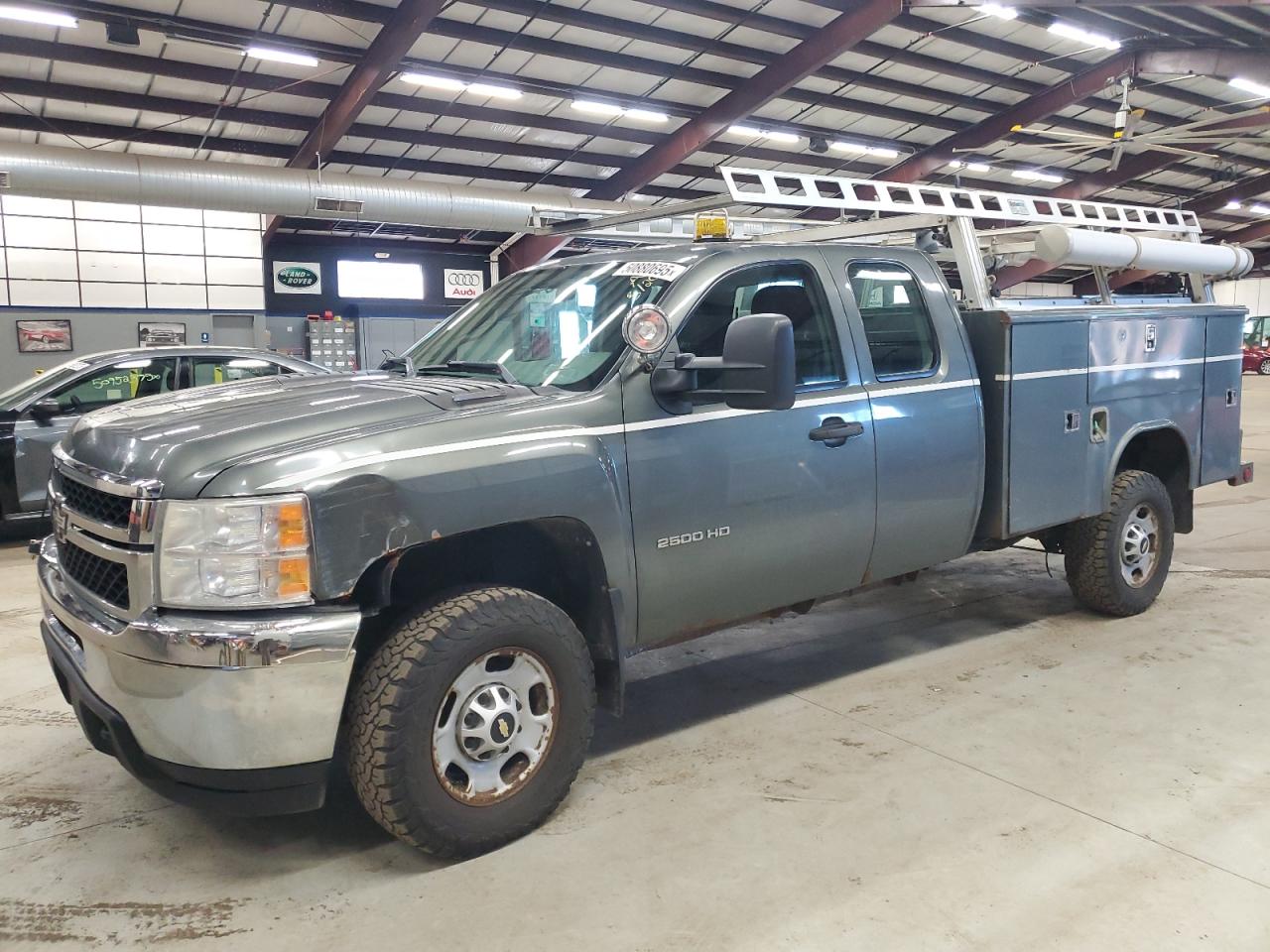 2011 Chevrolet Silverado K2500 Heavy Duty for Sale in East Granby, CT - Front End