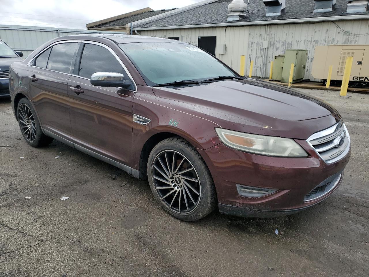 2010 Ford Taurus - Image 4