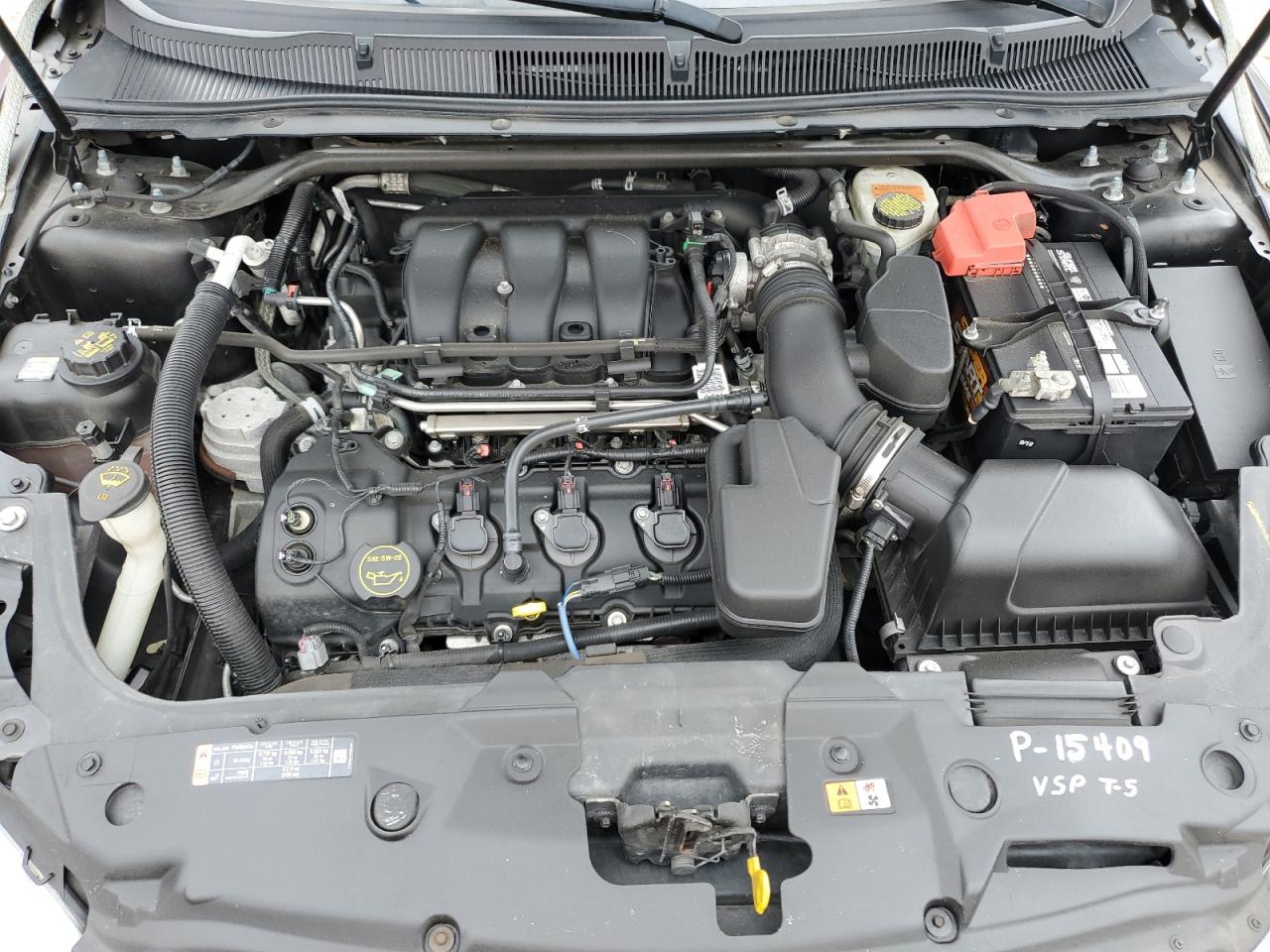 2015 Ford Taurus - Image 11