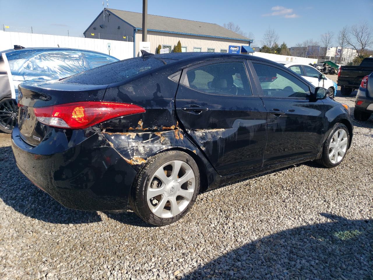 2012 Hyundai Elantra - Image 3
