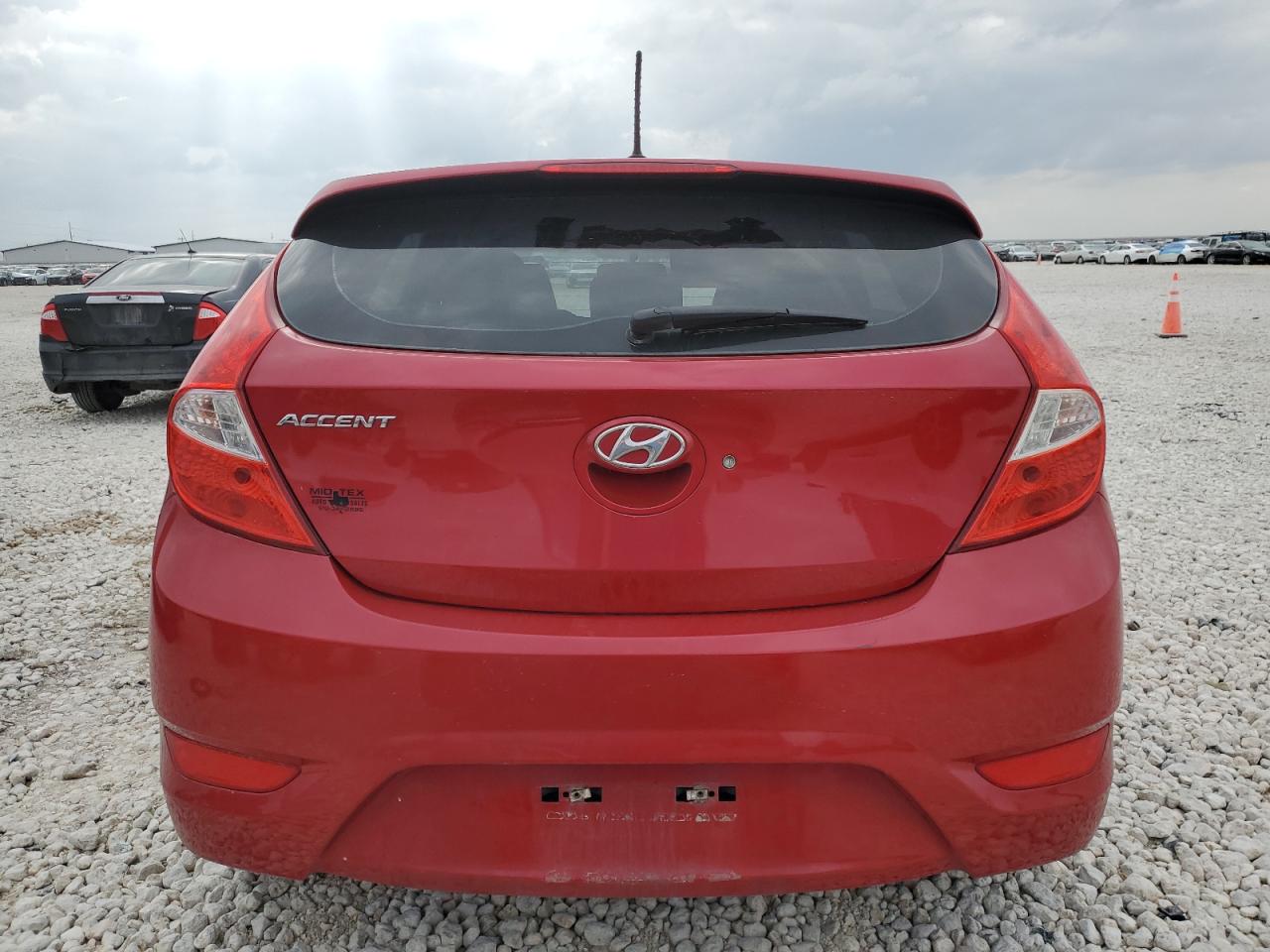 2013 Hyundai Accent - Image 6