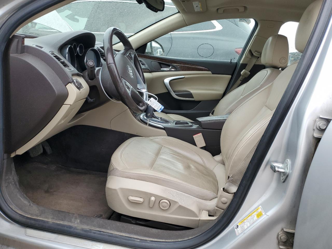2012 Buick Regal - Image 7