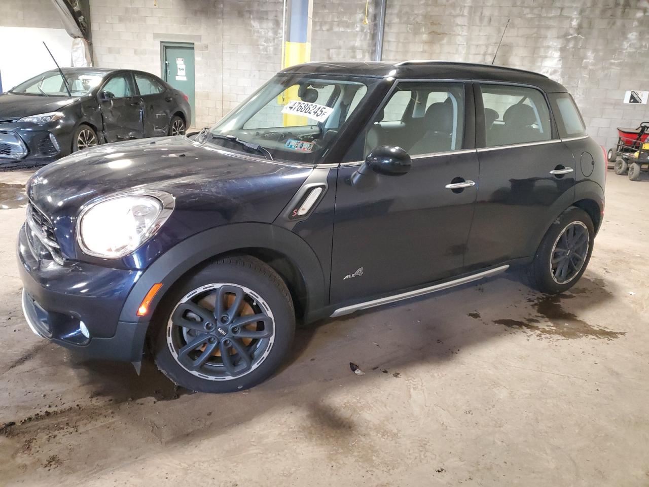 2015 MINI Cooper - Image 1