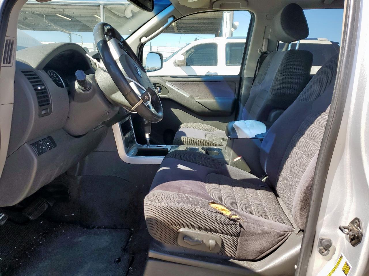 2008 Nissan Pathfinder - Image 7