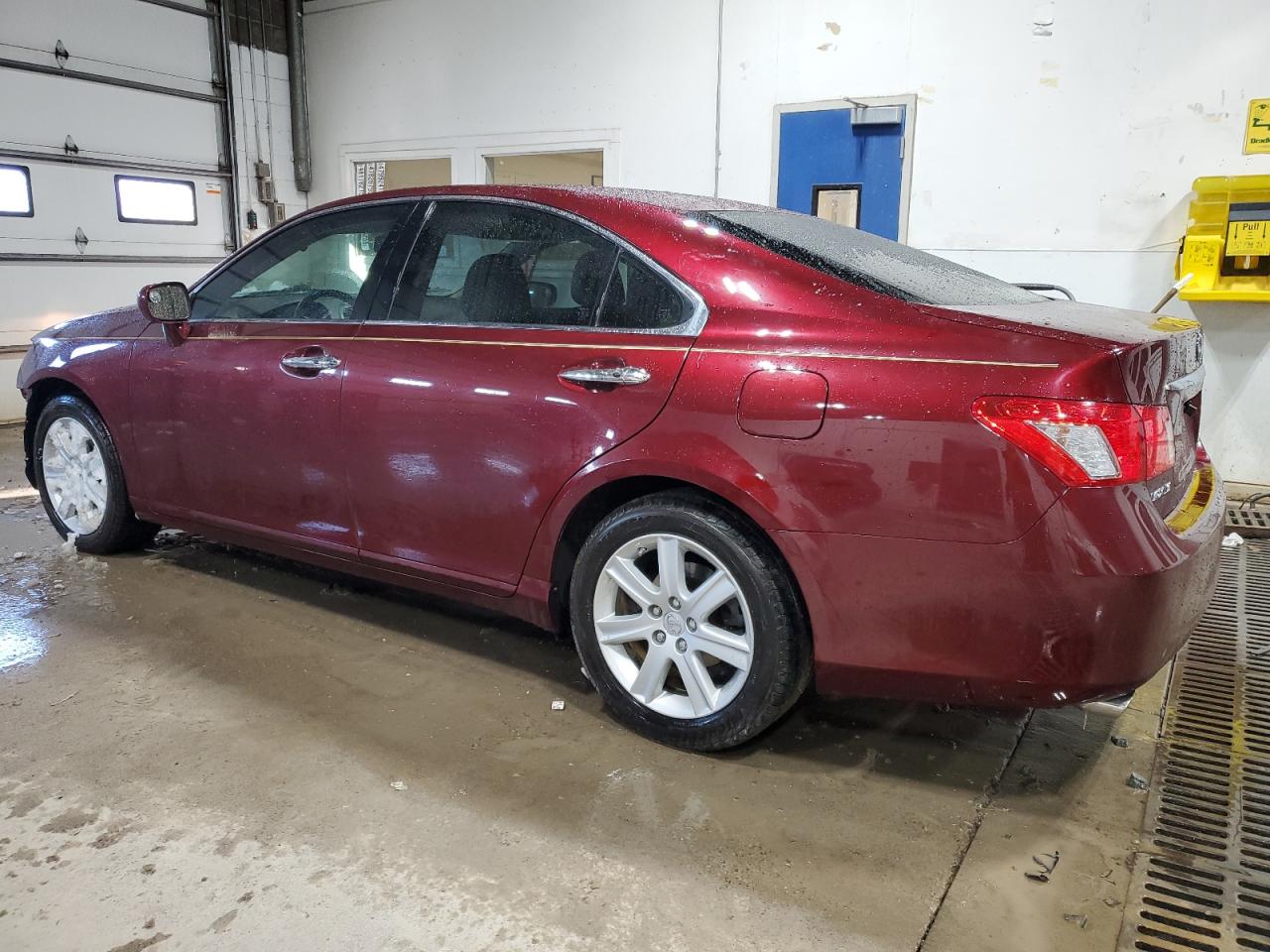 2008 Lexus ES - Image 2