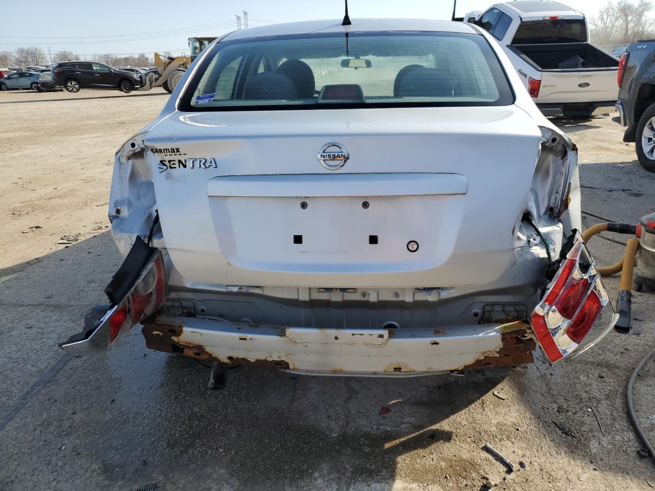 2009 Nissan Sentra - Image 6