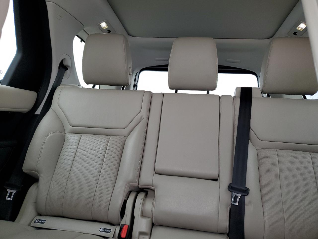 2020 Land Rover Discovery - Image 10
