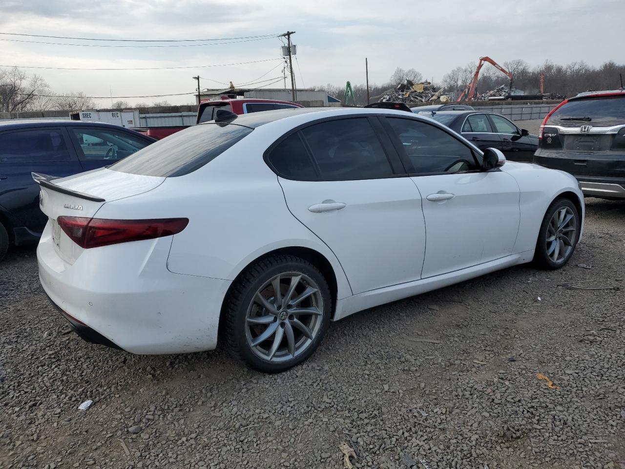 2017 Alfa Romeo Giulia - Image 3