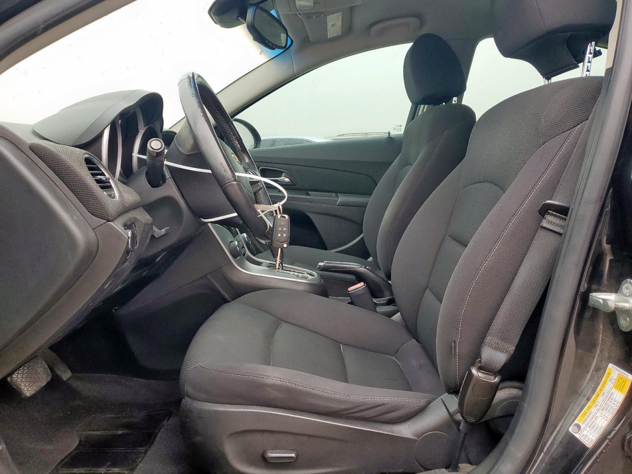 2012 Chevrolet Cruze - Image 7