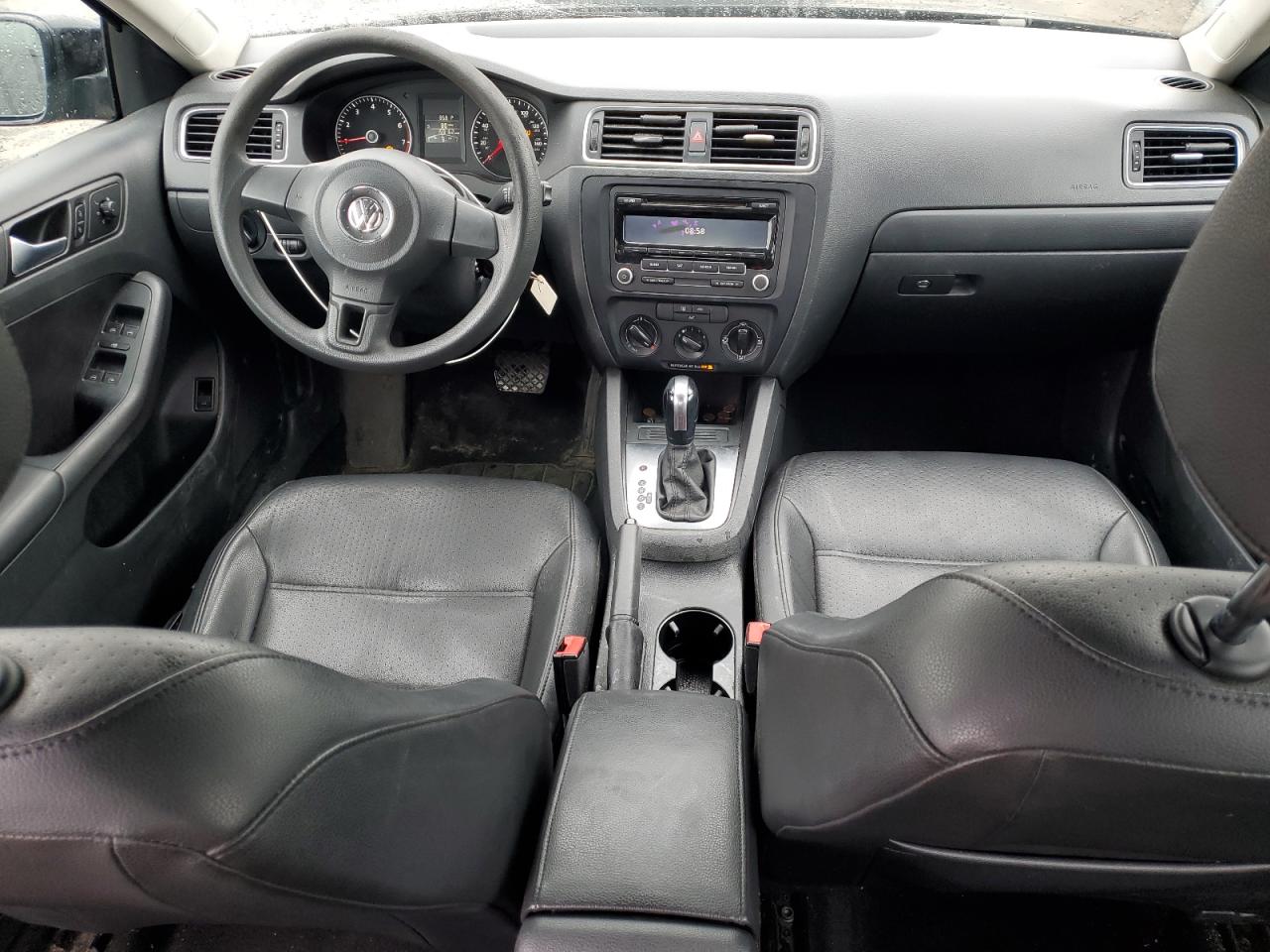 2014 Volkswagen Jetta - Image 8
