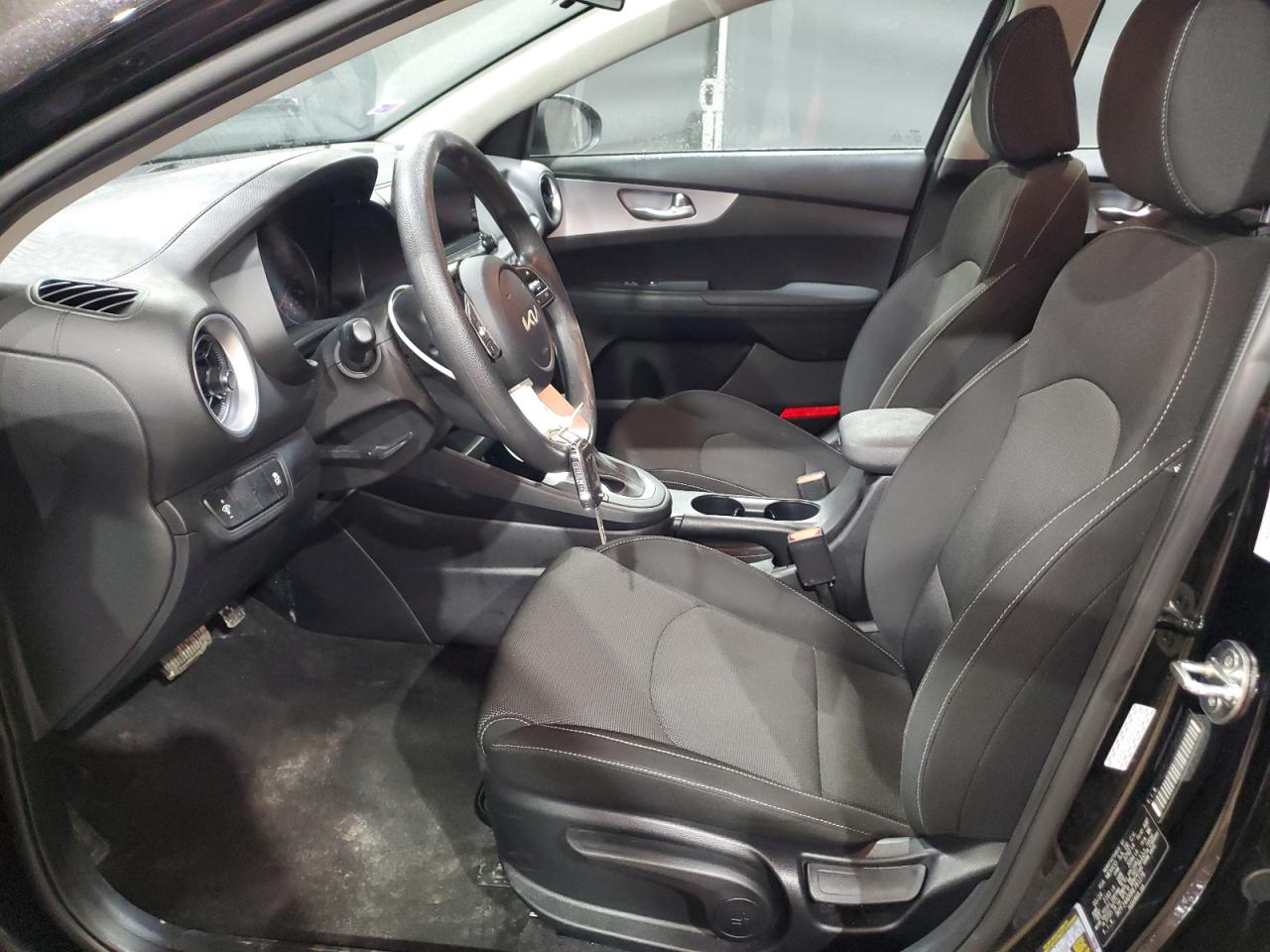 2024 Kia Forte - Image 7