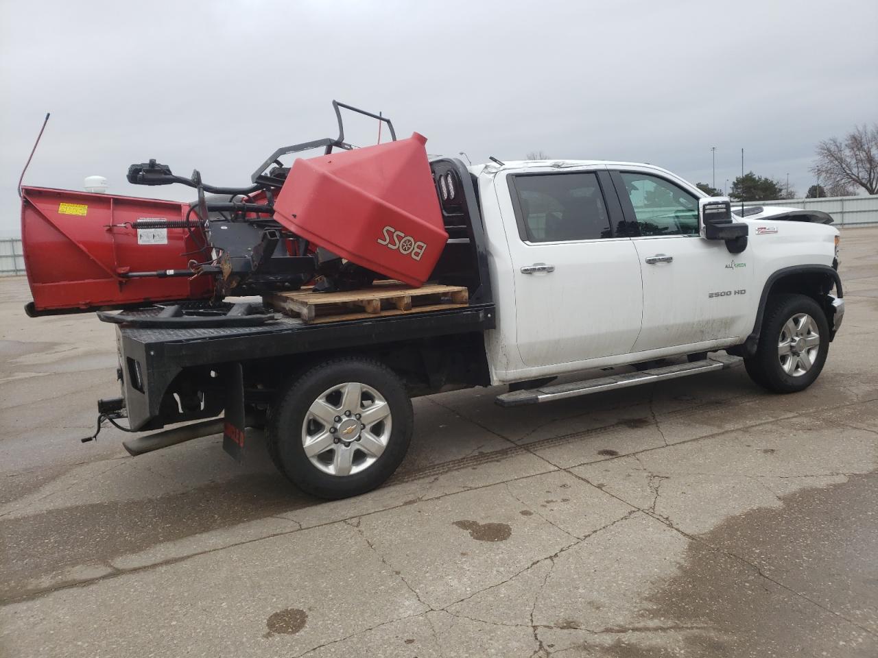 2021 Chevrolet Silverado - Image 3
