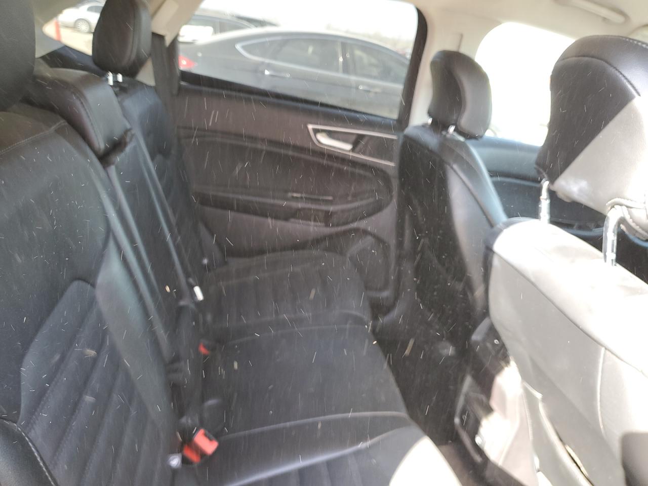 2016 Ford Edge - Image 12