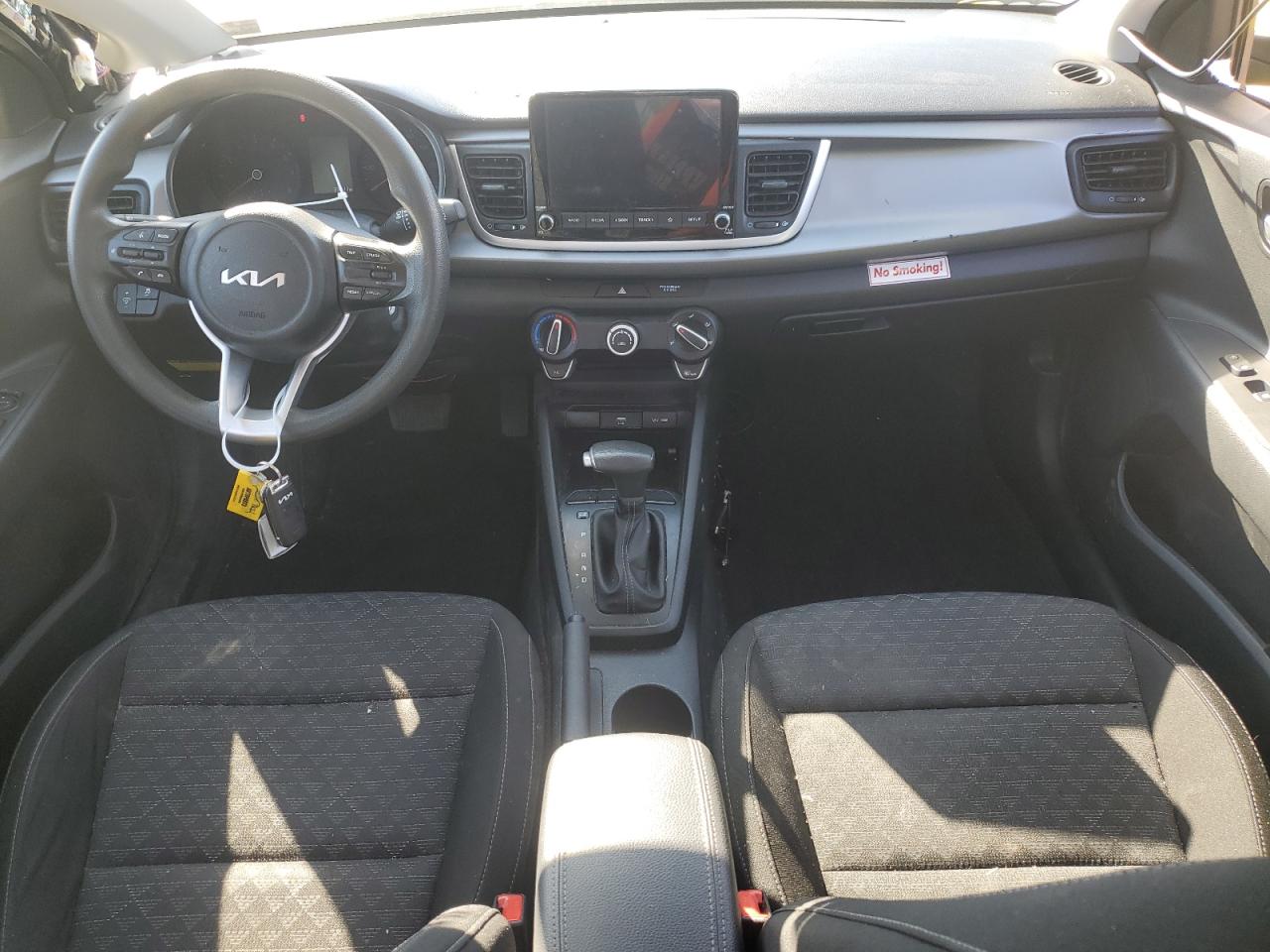 2023 Kia Rio - Image 8