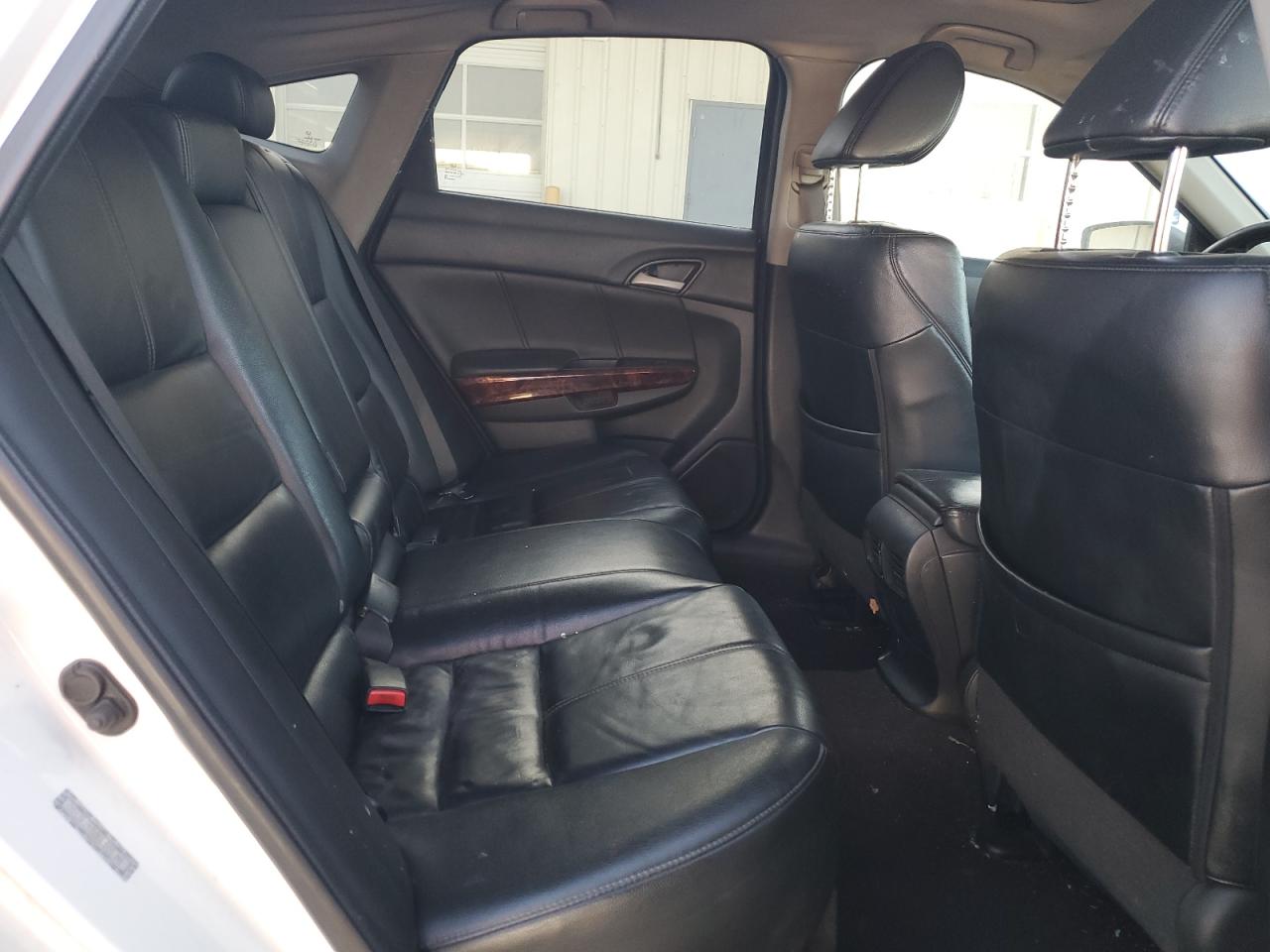 2010 Honda Accord - Image 10