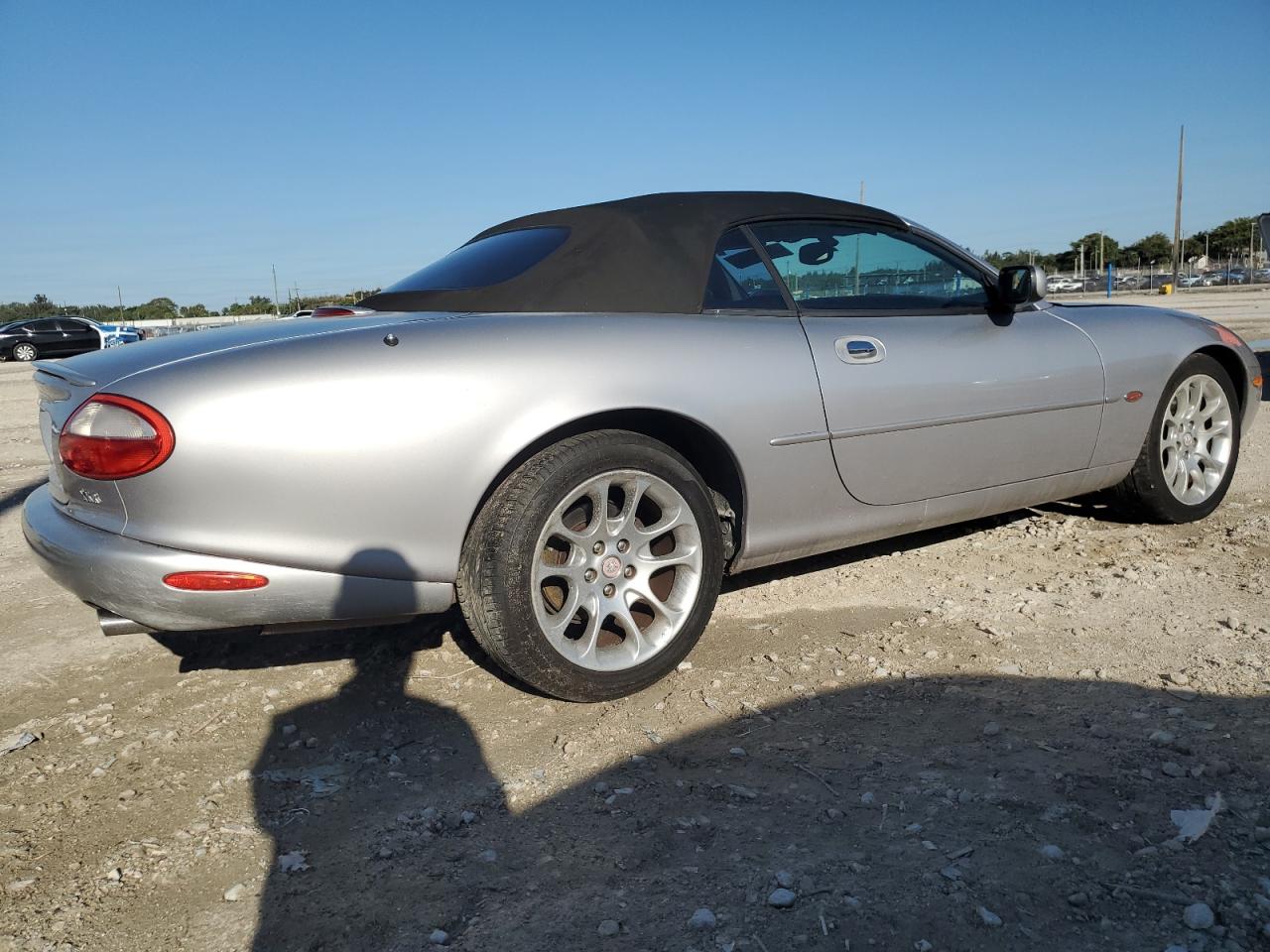 2000 Jaguar XKR - Image 3
