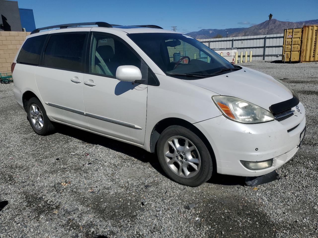 2005 Toyota Sienna - Image 4