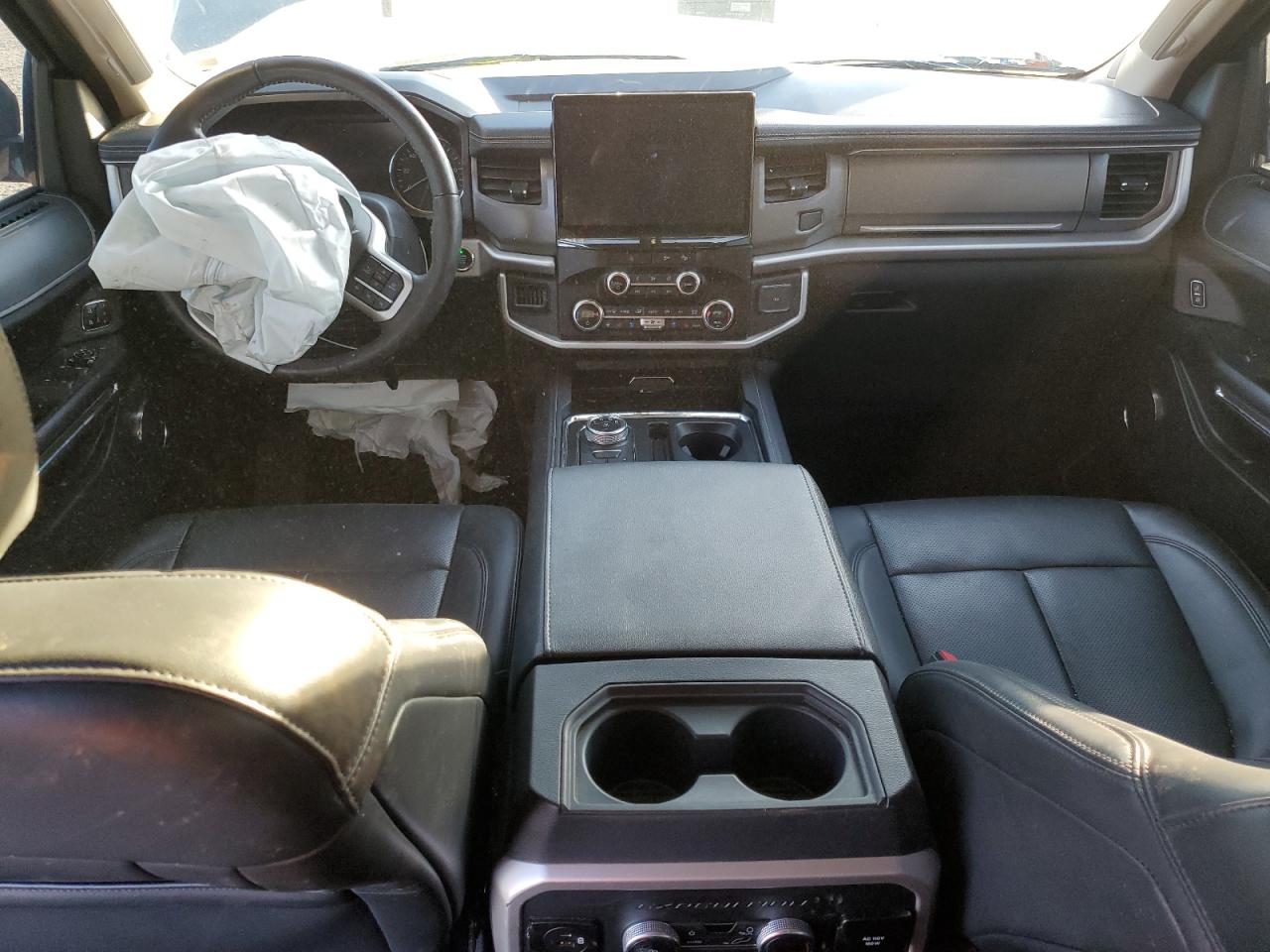 2022 Ford Expedition - Image 8
