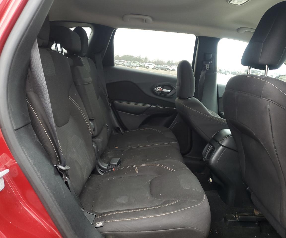 2016 Jeep Grand Cherokee - Image 11