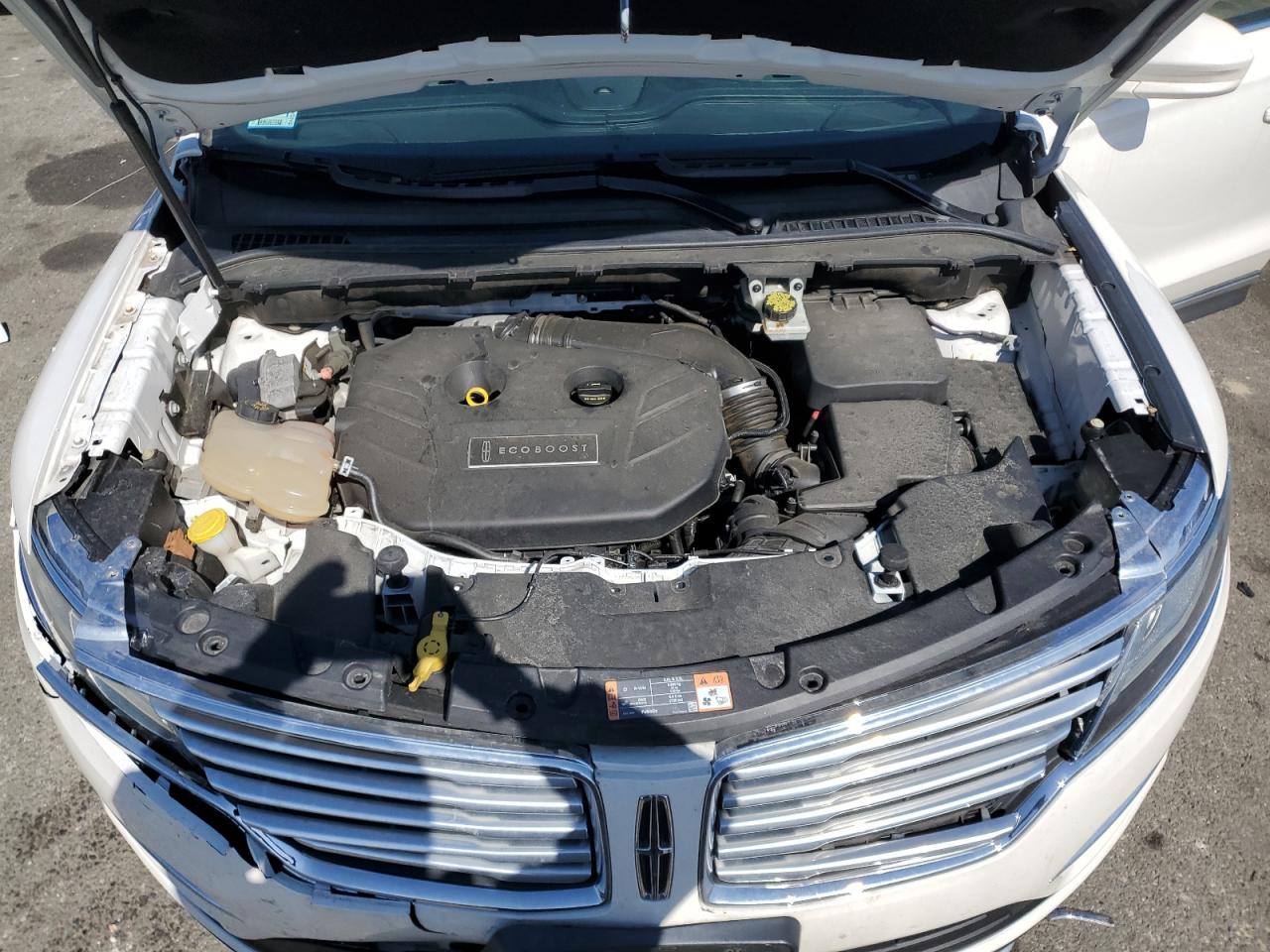 2015 Lincoln MKZ - Image 12