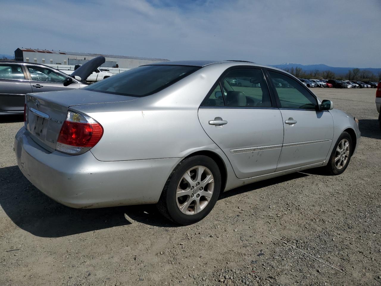 2005 Toyota Camry - Image 3